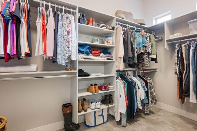 Building Photo - Stunning home with Unobstructed Panoramic Views of Pine Valley Mountain —  6-Month Lease Only