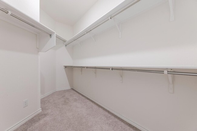 Building Photo - 9507 Reinhartz Wy