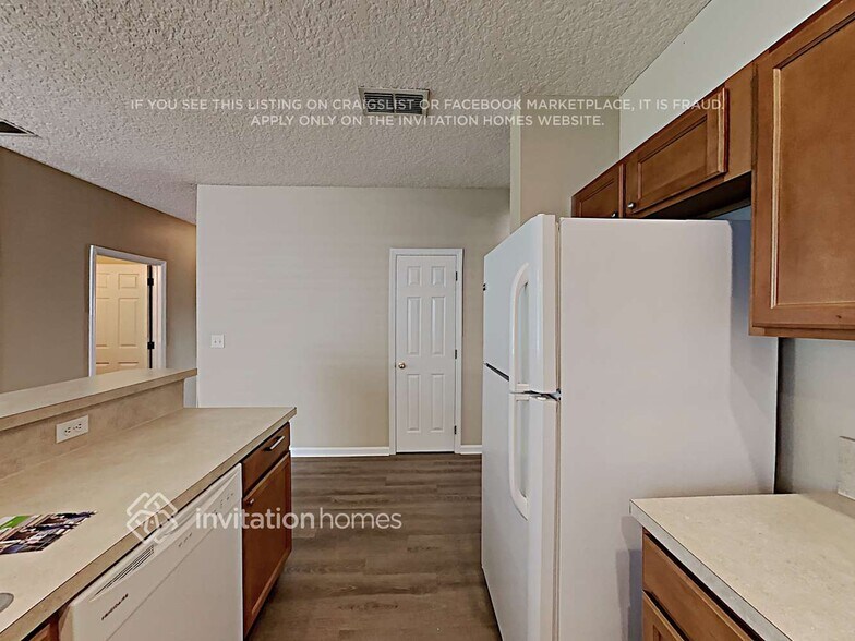 Building Photo - 3064 Litchfield Dr