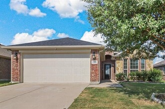 Building Photo - 1316 Red River Dr
