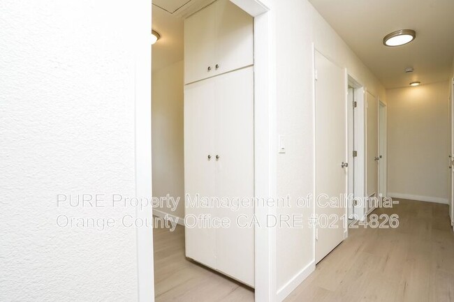 Building Photo - 5252 Sisson Dr