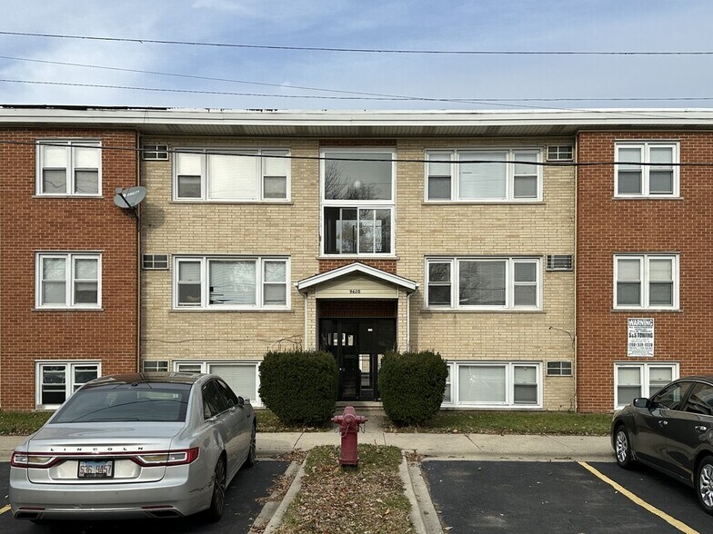 Primary Photo - 9620 Ivanhoe Ave