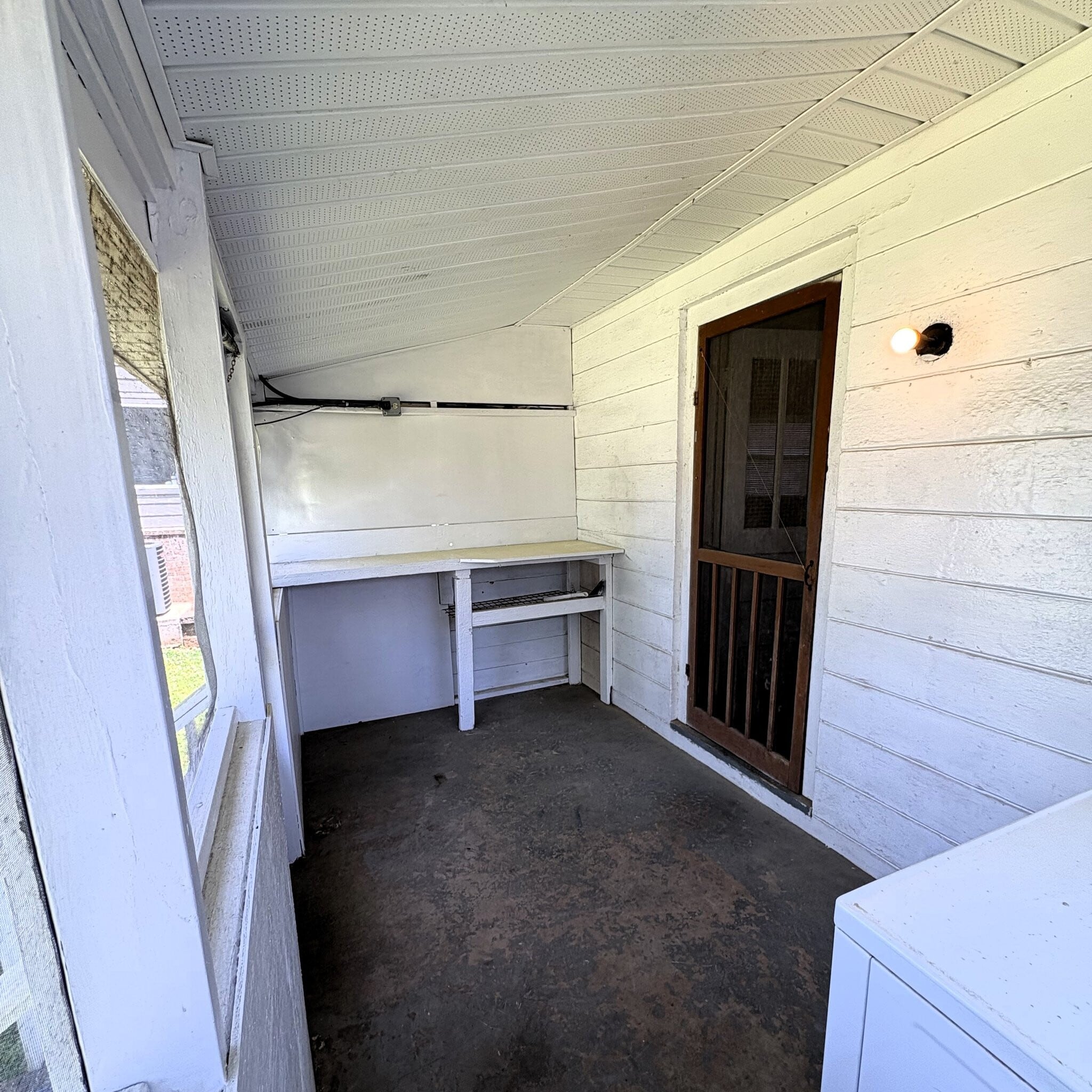 Building Photo - 1603 Pratt Ave NE