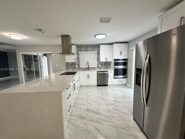 Building Photo - 14024 SW 148th Ln