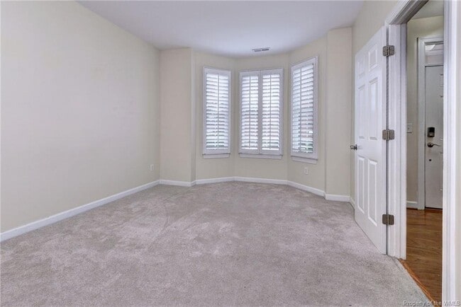Building Photo - 105 Laydon Way