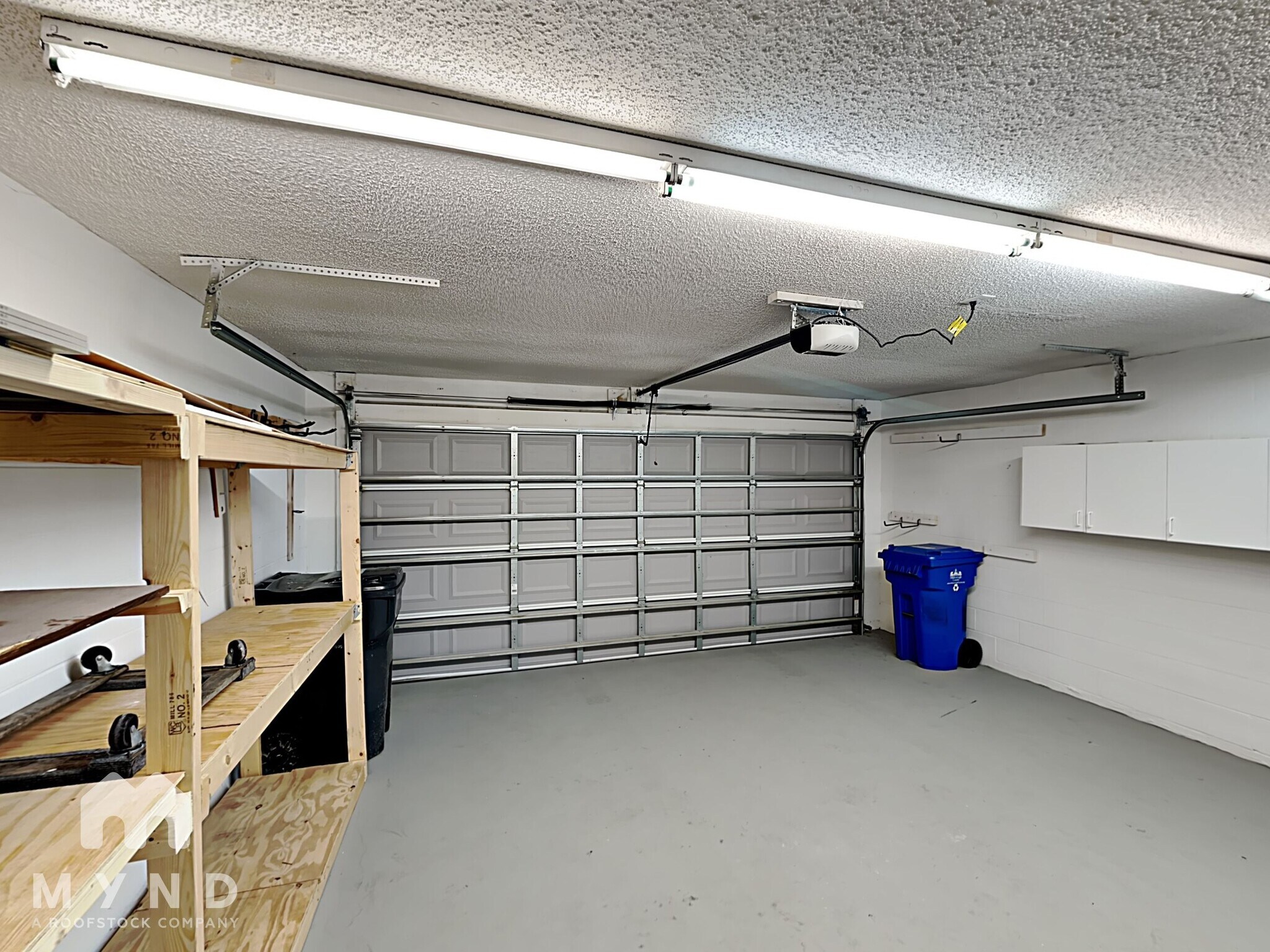 Building Photo - 2030 Shadow Pine Dr