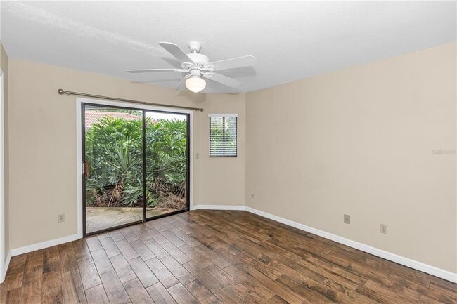 Building Photo - 510 Spoonbill Ct