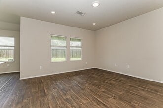Building Photo - Spacious 3-Bedroom in Affordable Austin Community