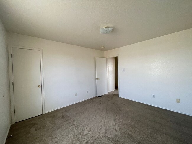 Building Photo - 1706 Tanner Cir