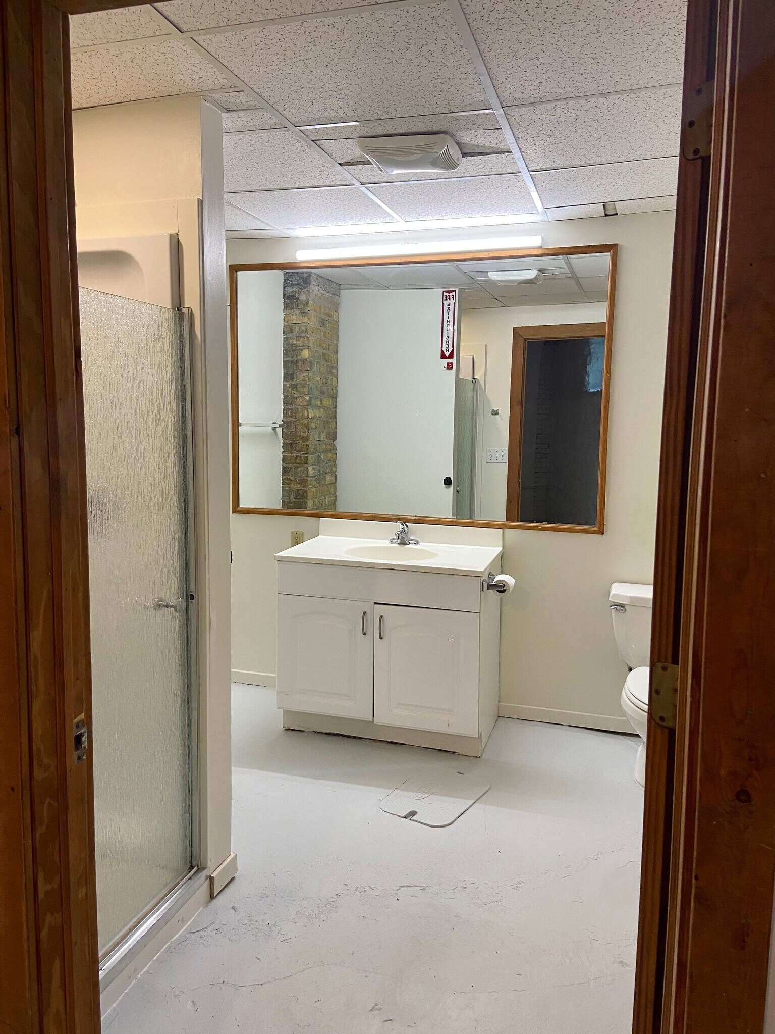 Bathroom from doorway - 400 19th Ave S