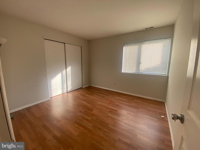 Building Photo - 1405 Britton Pl