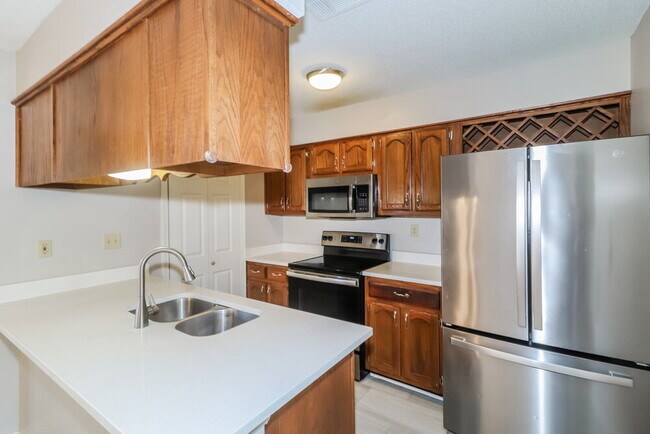 Building Photo - 8416 Kimberly Rose Dr