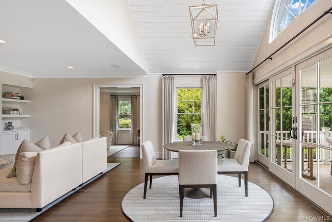 Building Photo - 150 Harvest Ln