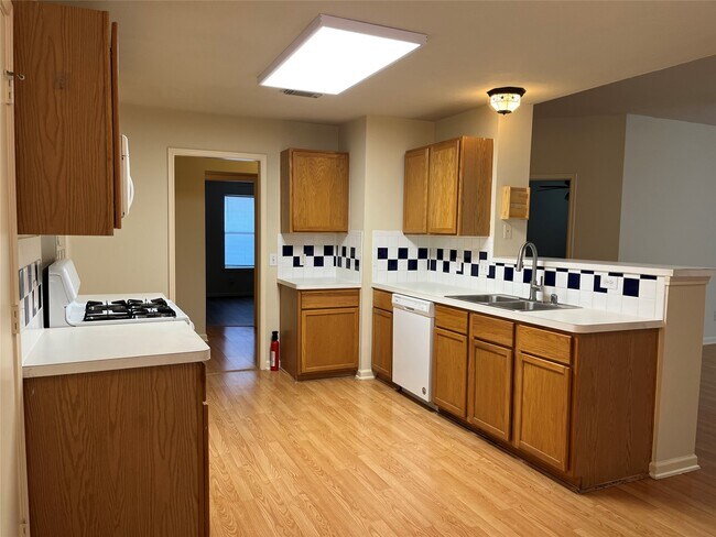 Building Photo - 17314 Glenmorris Dr