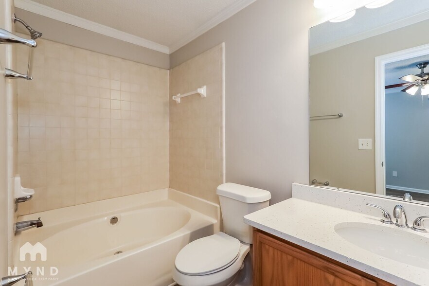 Building Photo - 7637 Invermere Blvd N