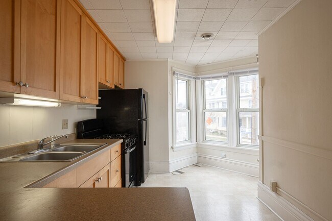 Building Photo - 751 Jenifer St