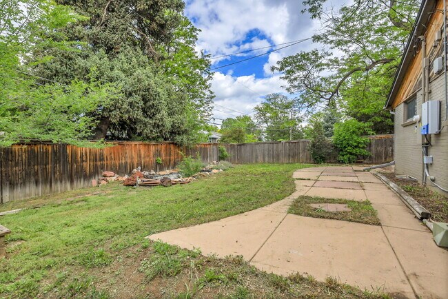 Building Photo - $3,000.00, 3 Bed, 3 Bath, Single Family Ho...
