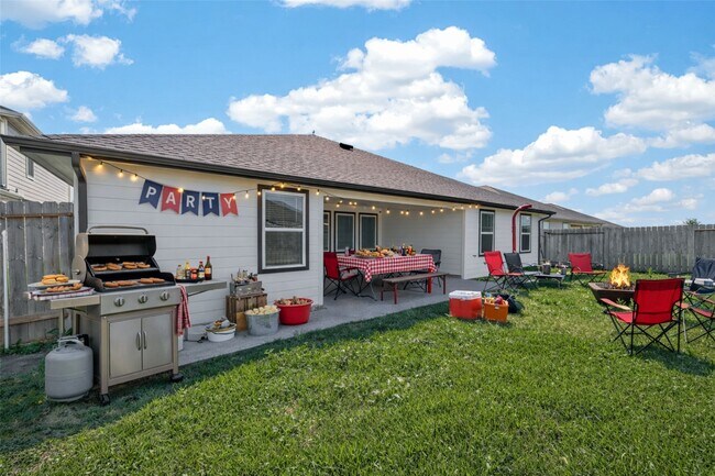 Building Photo - 4326 Blossom Vly Ln