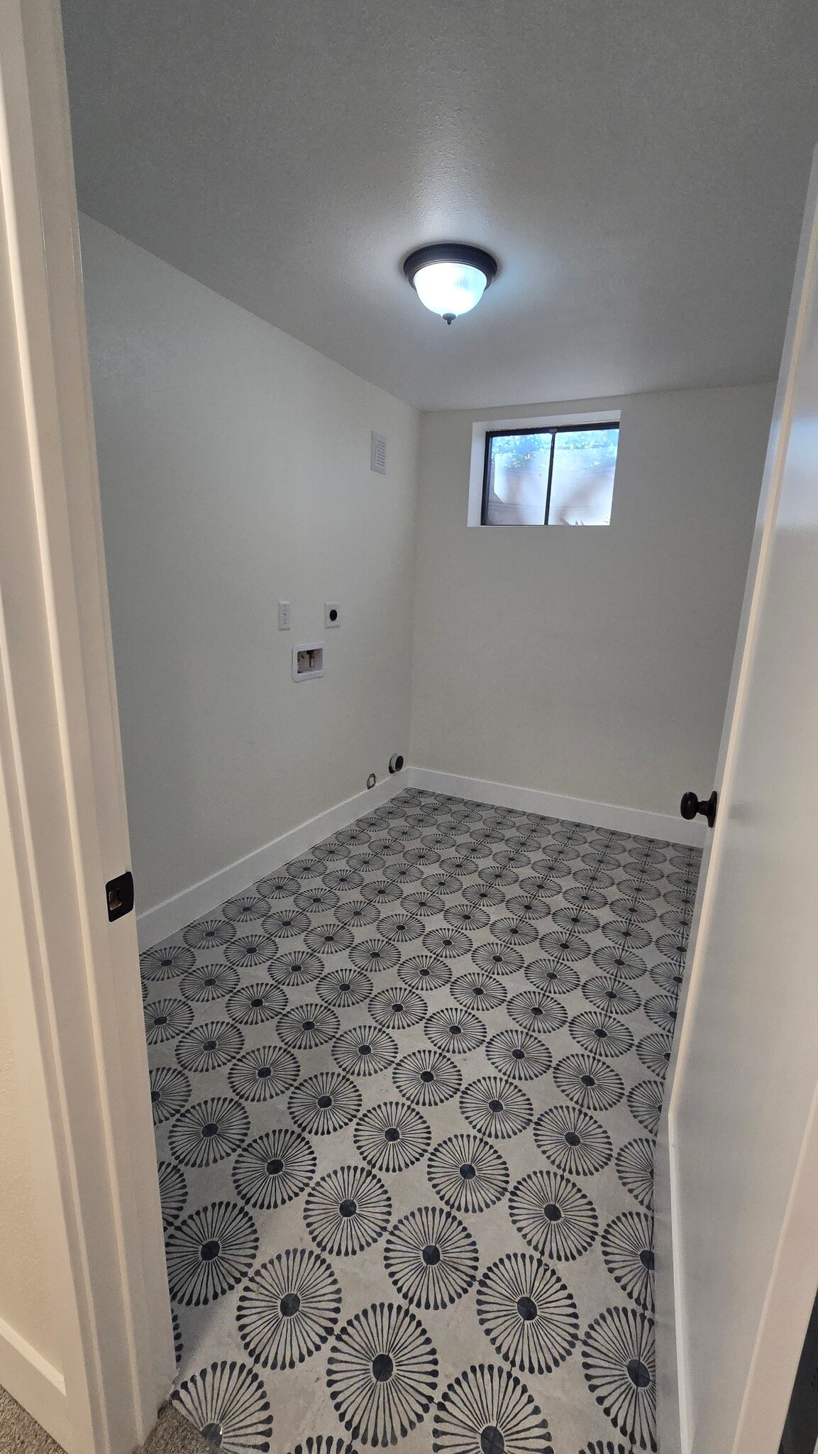 Building Photo - 2934 S Zurich Ct