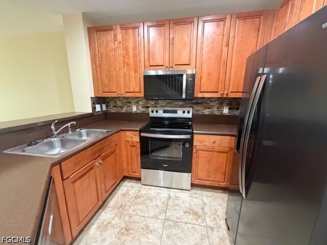 Building Photo - 8585 Athena Ct