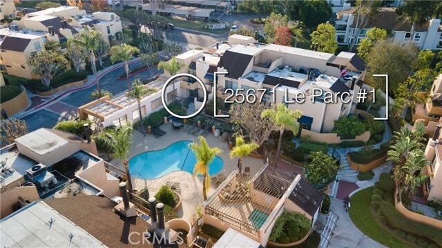 Building Photo - 25671 Le Parc