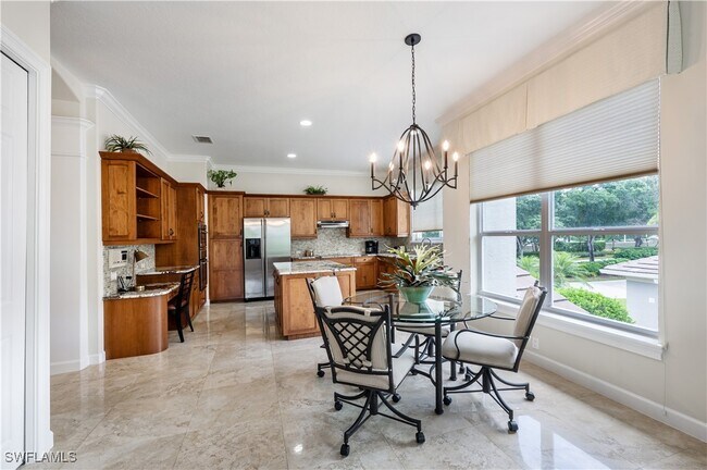 Building Photo - 3019 Lancaster Dr