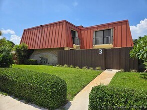 Building Photo - 3232 Meridian Way N