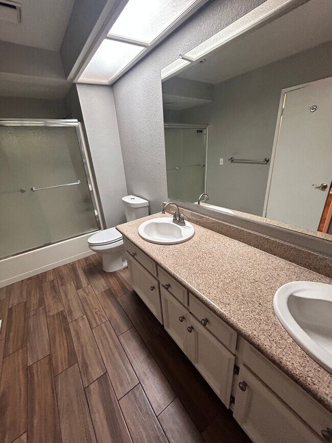 Building Photo - 3 Bedroom/3 Bath Tiffany Estates Ripon Ca