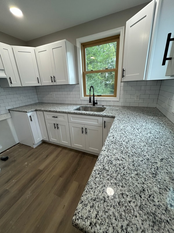 Building Photo - 347 W Woodland Ave