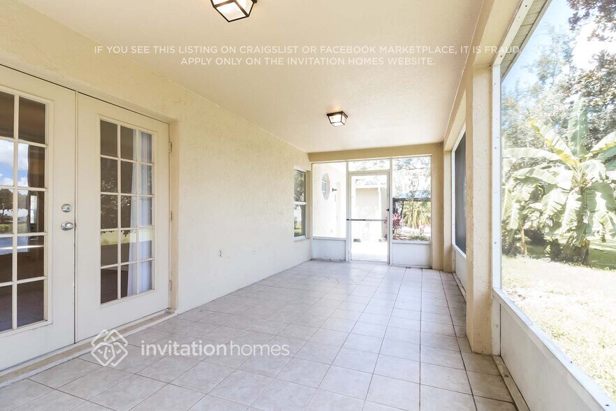 Building Photo - 839 Delfino Pl