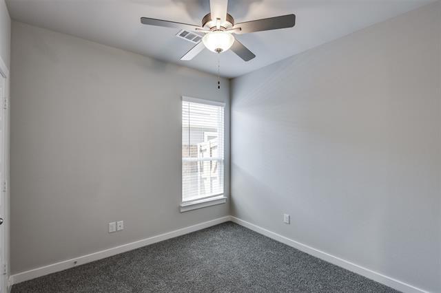 Building Photo - 740 Wheatfield Dr