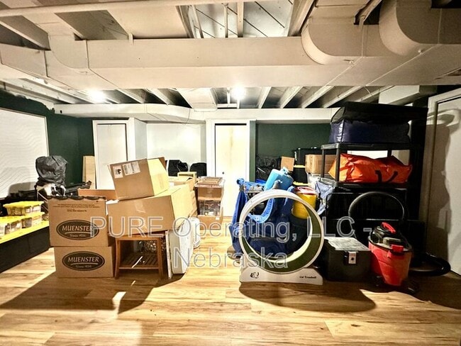 Building Photo - 5011 Miami St