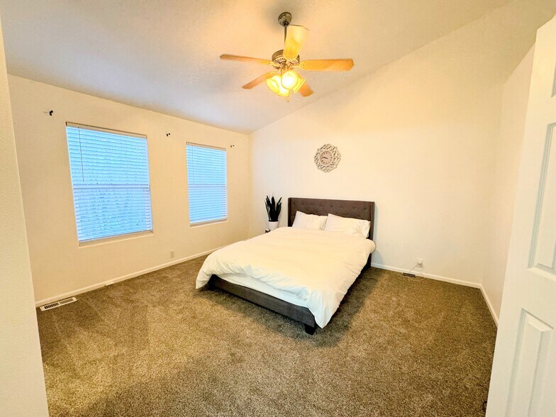 Building Photo - 2873 Tumblewood Grv