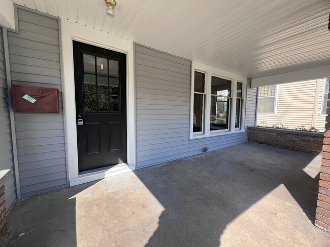 Building Photo - Spacious Four Bedroom Home Full of Character!