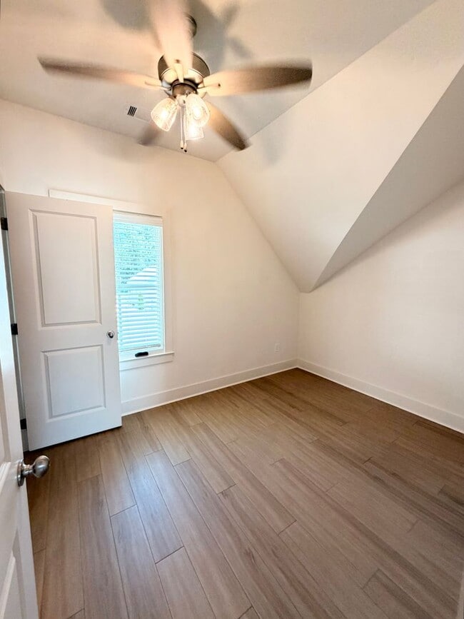 Building Photo - 310 E Thach Ave