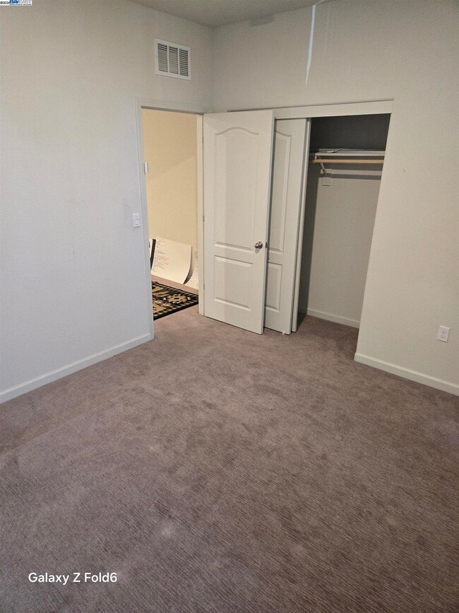 Building Photo - 252 Agata Wy