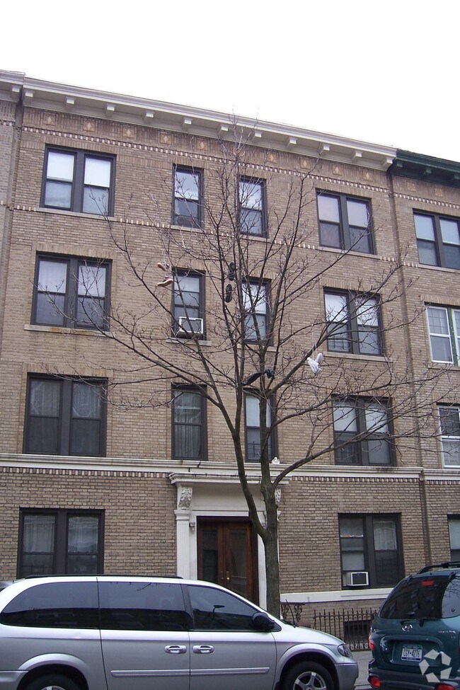 Building Photo - 61-20 Woodbine St