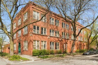 Building Photo - 2510 N Wayne Ave