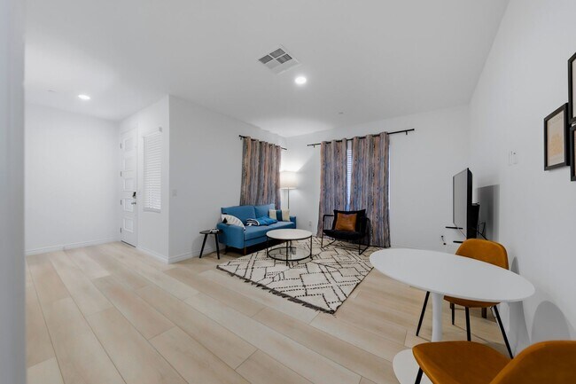 Building Photo - 2023-Built Liberty Floorplan-NEXT-GEN Suite w/3338 sq ft living space w/5 BR’s, 4 1/2 BA's, 3 car...