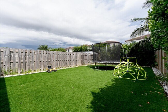 Building Photo - 25185 SW 108th Ave