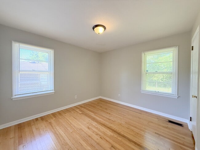 Building Photo - 603 Austin Dr NW