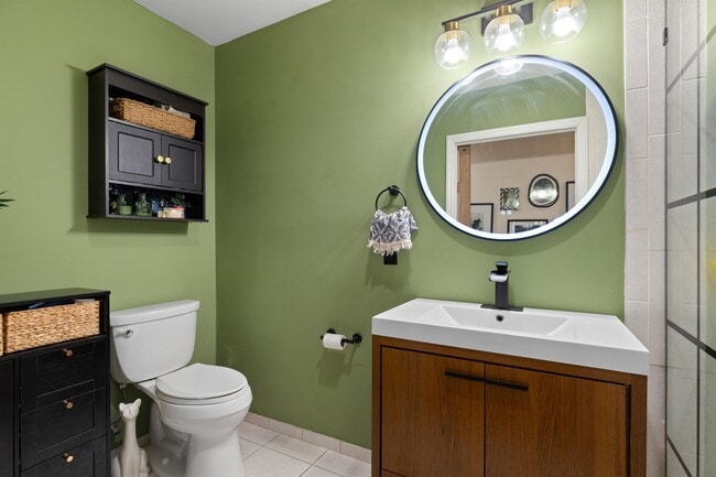 Building Photo - 447 Pavonia Ave