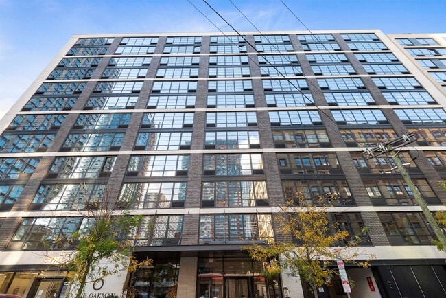 Building Photo - 160 1st St