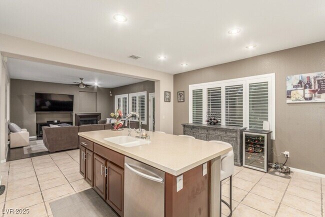 Building Photo - 4573 Milvio Ave