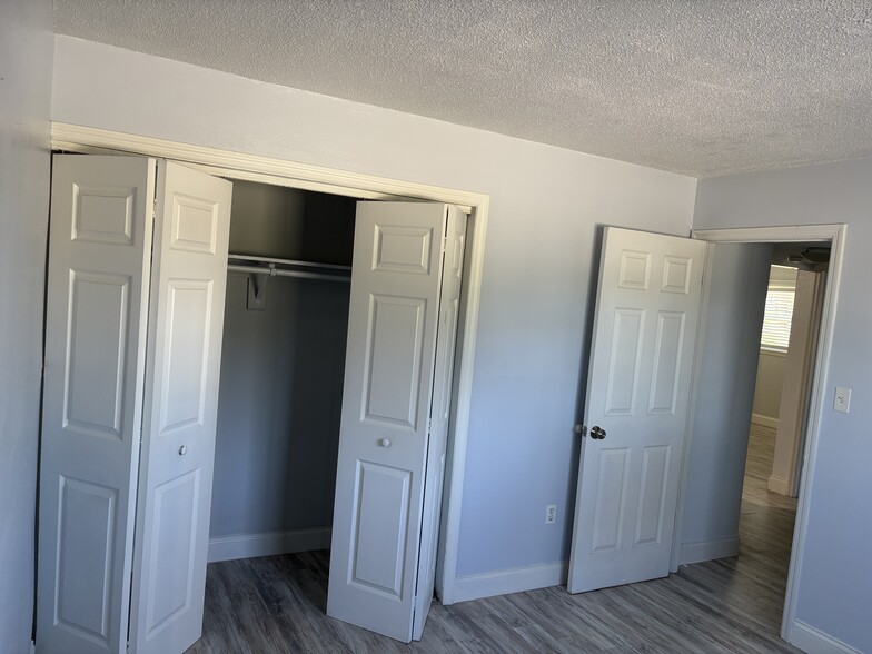 Building Photo - 299 E Central Blvd