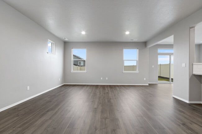 Building Photo - 2050 Tugela Falls St