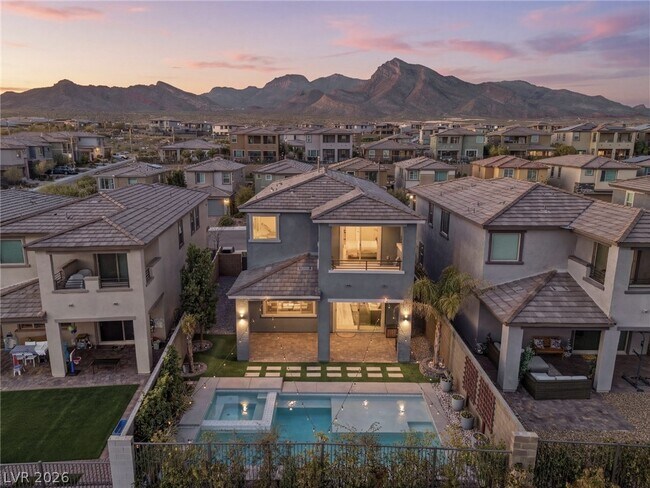 Building Photo - 402 Purple Sandpiper St