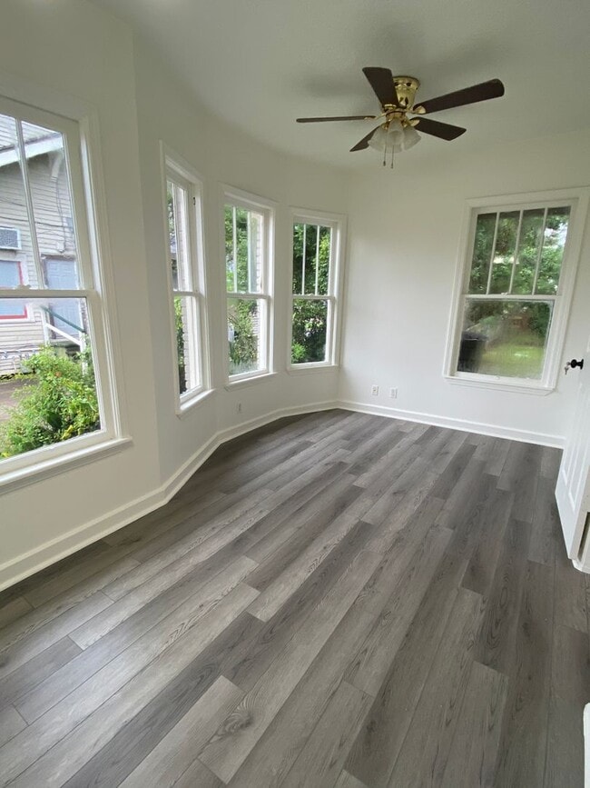 Building Photo - 103 Park Ave