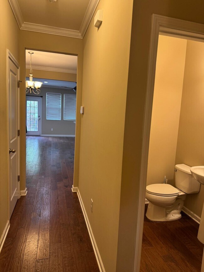 Building Photo - 538 Libson St