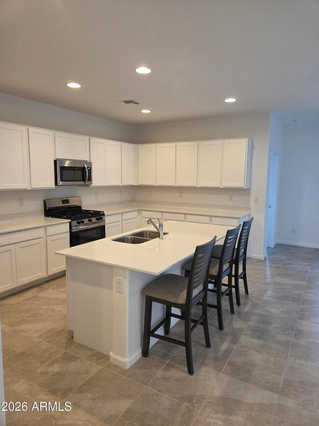 Building Photo - 25046 N 174th Ave